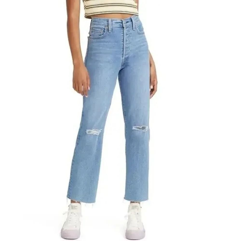 Levi's Ribcage Straight Ankle Distressed Light Wash Denim Raw Hem Size 30 Jeans